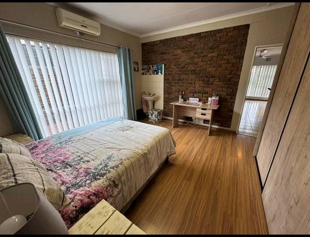 4 BEDROOM HOUSE FOR SALE IN EDLEEN